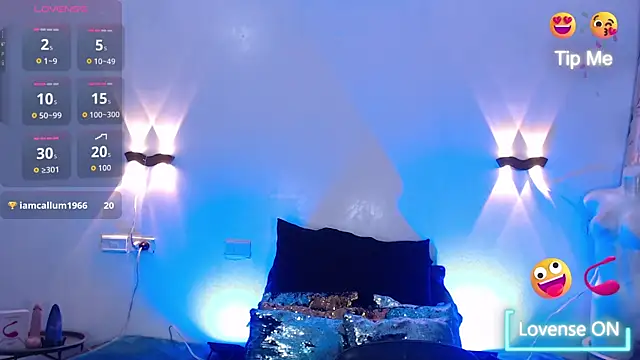 Emili Roux online show from 13, 11, 2025