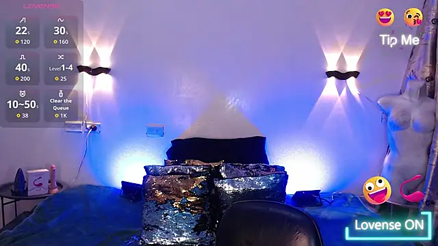 Emili Roux online show from 23, 11, 2025