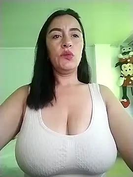 Snapshot of hailey85 chatting on 18, 1, 2026 hailey85 online show from 18, 1, 2026