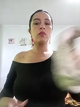 Snapshot of hailey85 chatting on 18, 2, 2026 hailey85 online show from 18, 2, 2026