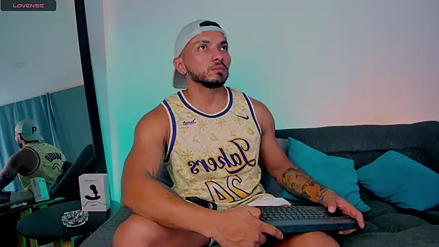 maximusclark1 online show from 2, 3, 2025