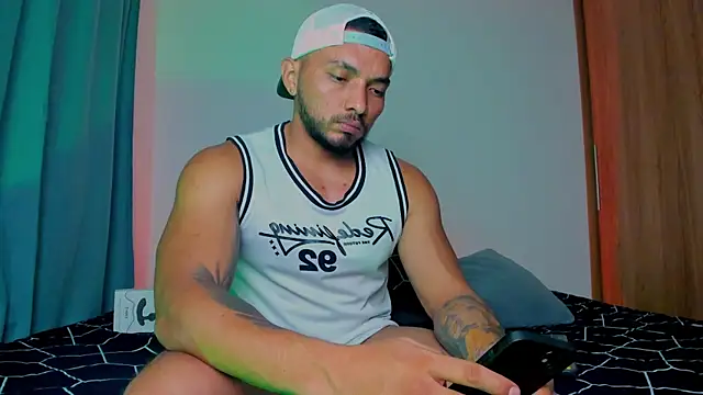 maximusclark1 online show from 6, 3, 2025