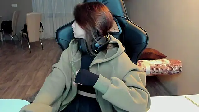 SilverDream online show from 4, 2, 2025