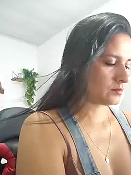 elena jonees online show from 15, 9, 2025