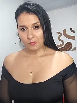 elena jonees online show from 4, 12, 2025