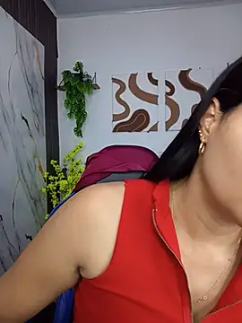 Snapshot of elena_jonees chatting on 23, 6, 2026 elena jonees online show from 23, 6, 2026