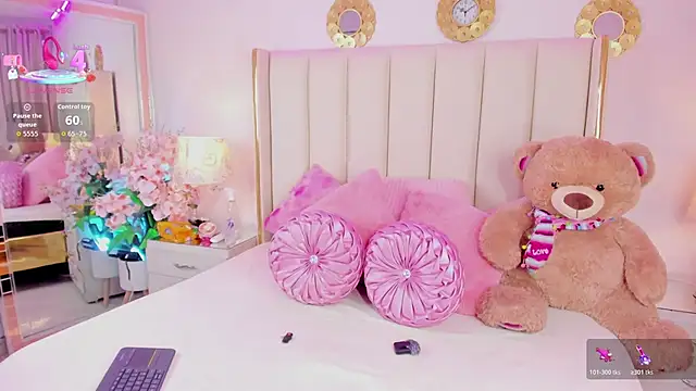 evangelin ts online show from 10, 4, 2026