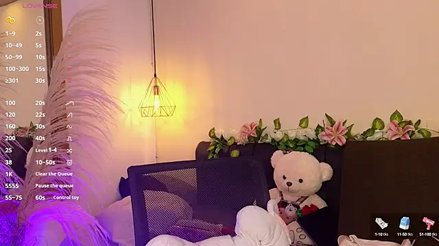 Hannah williams1 online show from 28, 9, 2025