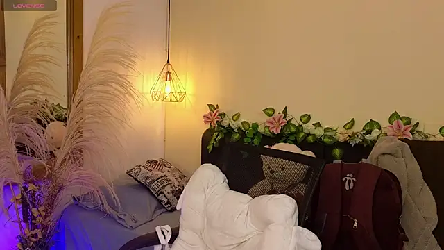 Hannah williams1 online show from 19, 9, 2025