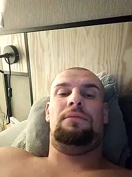 Regularfucker28 online show from 13, 9, 2025