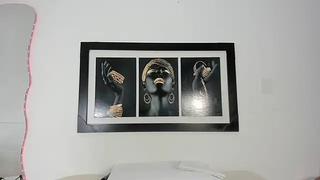 zoee lovv online show from 13, 9, 2025