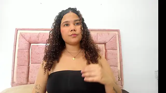 zoee lovv online show from 27, 2, 2025