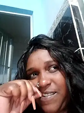 Snapshot of annybarros21 chatting on 4, 4, 2026 annybarros21 online show from 4, 4, 2026
