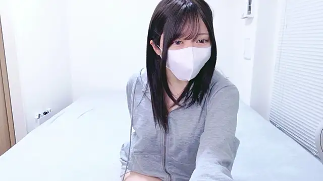 Yurie  online show from 13, 4, 2026