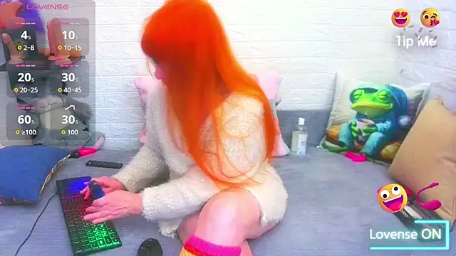 Snapshot of RedHousewife chatting on 11, 2, 2026 RedHousewife online show from 11, 2, 2026