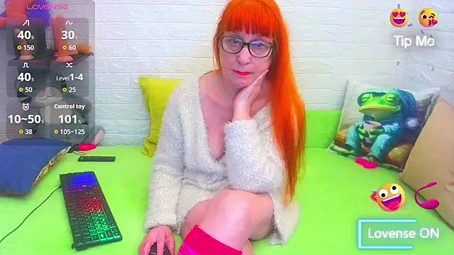 RedHousewife online show from 27, 11, 2025