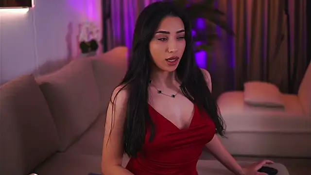 Snapshot of GinaValentinna chatting on 7, 3, 2025 GinaValentinna online show from 7, 3, 2025