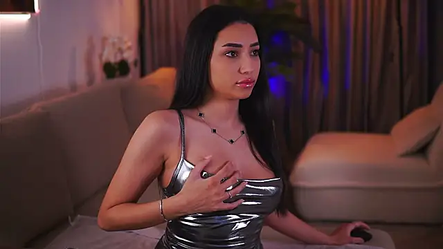 Snapshot of GinaValentinna chatting on 14, 3, 2025 GinaValentinna online show from 14, 3, 2025