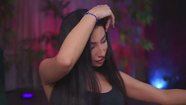 Snapshot of GinaValentinna chatting on 7, 1, 2026 GinaValentinna online show from 7, 1, 2026