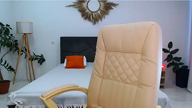 NaughtyNylonFeet online show from 14, 3, 2025