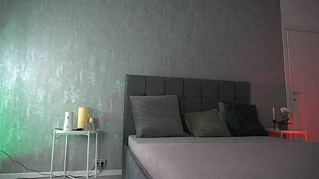 KatelynSparks online show from 11, 11, 2025