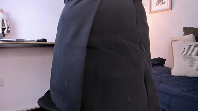 Caroline dh online show from 14, 1, 2026