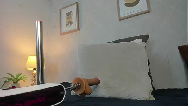 Caroline dh online show from 30, 4, 2026