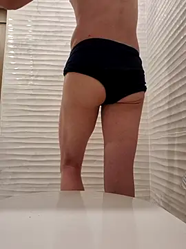 nyraminyon online show from 25, 9, 2025