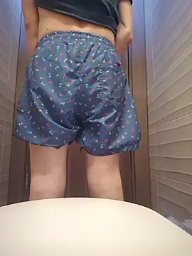 nyraminyon online show from 23, 9, 2025