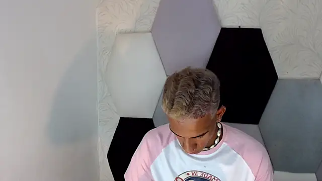 AbrahanBratz online show from 11, 1, 2025