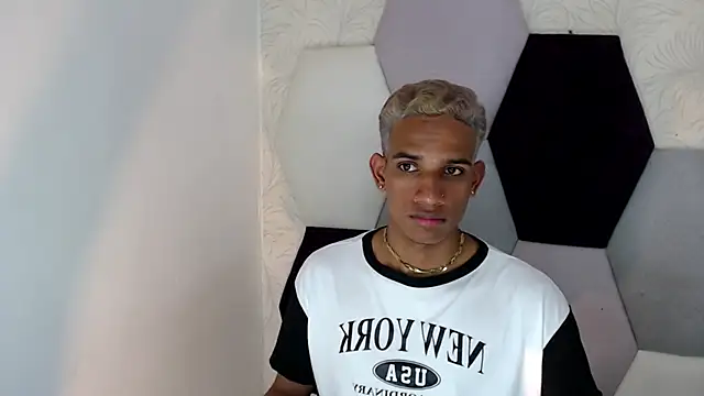 AbrahanBratz online show from 11, 1, 2025