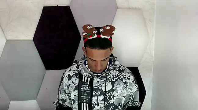 AbrahanBratz online show from 17, 12, 2024