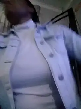 Feathergal69  online show from 23, 9, 2025