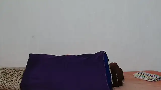 Feathergal69  online show from 3, 5, 2026