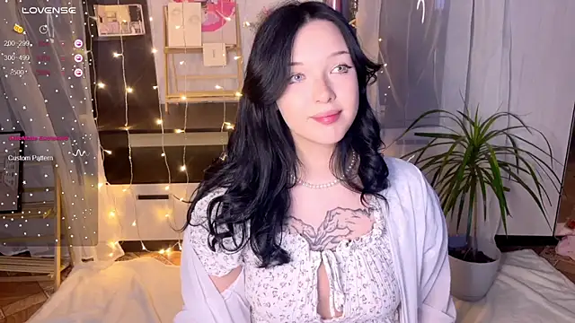 EmmaKittyCat online show from 29, 11, 2025