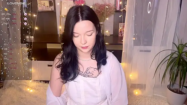 EmmaKittyCat online show from 26, 11, 2025