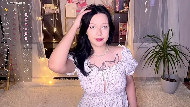 EmmaKittyCat online show from 30, 11, 2025