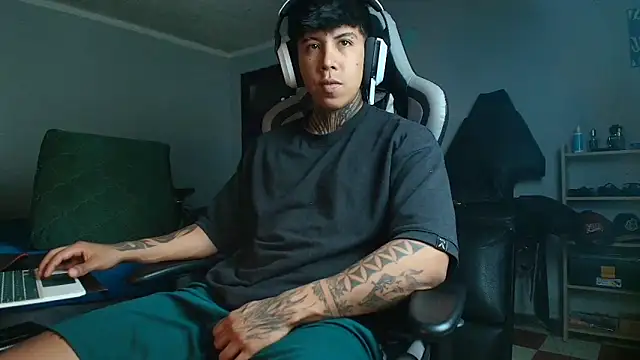 Nickhot0609 online show from 19, 9, 2025