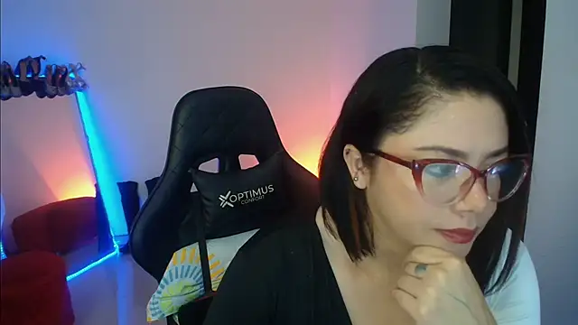 Madame Shein  online show from 5, 2, 2025