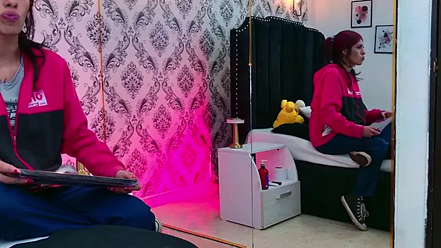 Derieri D online show from 2, 2, 2026