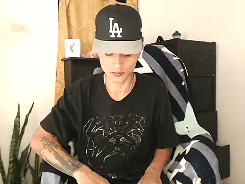 Edward Milleer online show from 2, 10, 2025