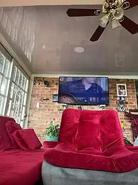 Edward Milleer online show from 26, 12, 2024