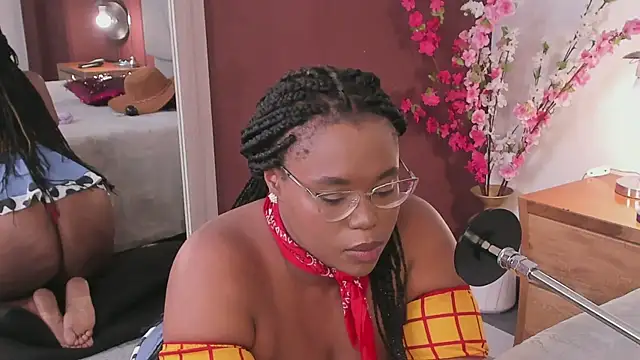 Snapshot of Makena_gh chatting on 5, 7, 2026 Makena gh online show from 5, 7, 2026