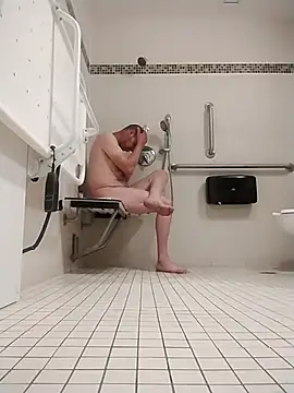 Snapshot of axelongshaft69 chatting on 7, 2, 2026 axelongshaft69 online show from 7, 2, 2026