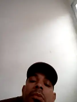 Snapshot of Malubrotudo chatting on 9, 10, 2025 Malubrotudo online show from 9, 10, 2025