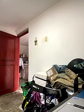 Jestebanano online show from 27, 10, 2025