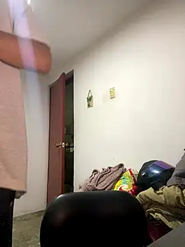 Jestebanano online show from 3, 11, 2025