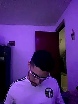 Jestebanano online show from 8, 11, 2025