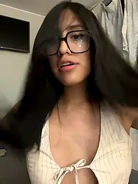 AleFantasy0001 online show from 30, 10, 2025