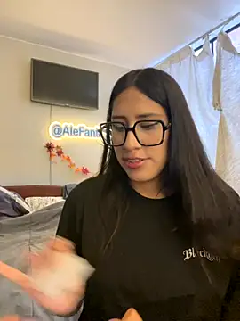 AleFantasy0001 online show from 23, 11, 2025